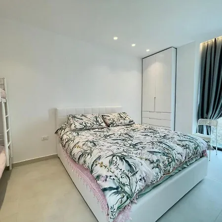 Apartamento Lovely Sea-view Golem (Tirana)