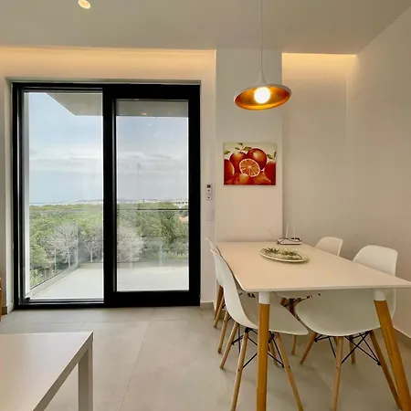 شقة Lovely Sea-view *